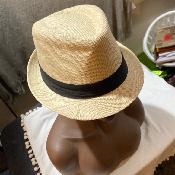 Stylish Tan Fedora with Black Band - Picture 7 of 12